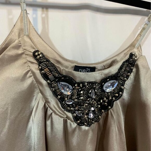 Satin swing top with embellishments. Champagne in colour. Adjustable straps. Siz - Picture 2 of 6